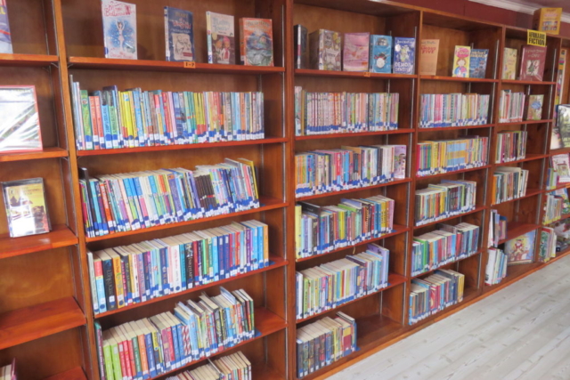 The library is now fully stocked with beautiful home language and English books